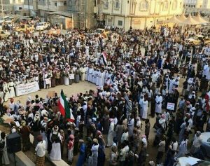 شاهد بالصور.. تظاهرة غير مسبوقة في المهرة للمطالبة برحيل الاحتلال السعودي