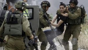 الاحتلال الإسرائيلي يعتقل أكثر من 14 فلسطيني من الضفة الغربية والقدس المحتلة “تقرير”
