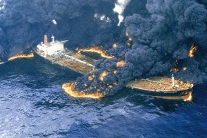 معلومات استخباراتية جديدة حول استهداف ناقلات النفط في بحر عمان