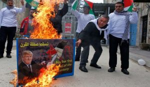 فلسطين تنتفض في وجه مؤتمر البحرين