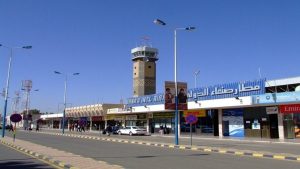برحلة إسعافية.. تدشين أولى رحلات الجسر الطبي من مطار صنعاء