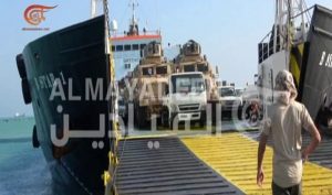 السفن الإماراتية تواصل نقل المزيد من شحنات الإسلحة الى اليمن .. تفاصيل