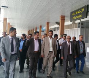 رئيس هيئة الطيران المدني يتفقد جاهزية مطار صنعاء الدولي.. لهذا السبب !