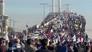عشرات الآلاف يشيعون جثمان الشهيد المهندس جنوب العراق