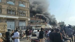 إخماد حريق وانتشال جثة إمرأة في صنعاء