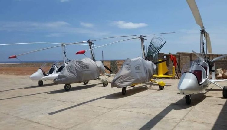 صور لهناجر وطائرات داخل قاعدة عسكرية تابعة للإمارات في جزيرة سقطرى