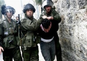 قوات الاحتلال الصهيوني تعتقل 3 فلسطينيين في القدس المحتلة