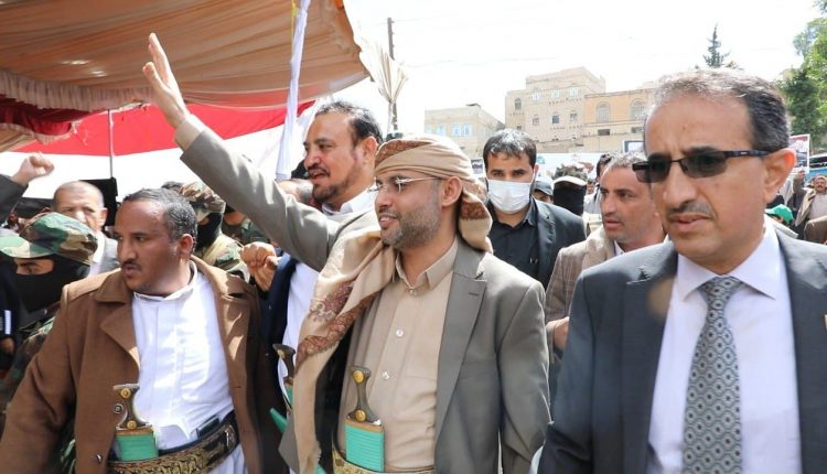 الرئيس المشاط يشارك في إحياء الذكرى الخامسة لمجزرة الصالة الكبرى