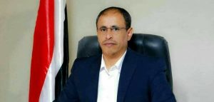 ناطق الحكومة: “العملية النوعية للقوات البحرية تأتي في إطار الحق المشروع للشعب اليمني في التصدي للعدوان”