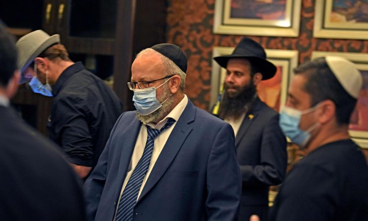 حاخام الحياة اليهودية تزدهر في بعض الدول الخليجية