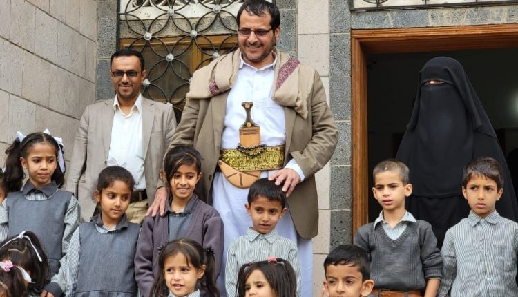 رئيس هيئة الأوقاف يطلع على جهود مؤسسة الرحمة في رعاية الأيتام2
