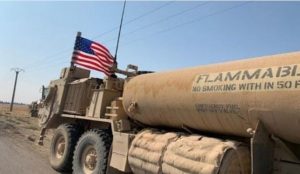 الاحتلال الأمريكي يسرق 45 صهريجاً من النفط السوري