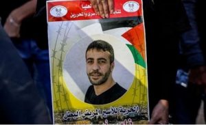 الأسير الفلسطيني “أبو حميد” يدخل في غيبوبة وحياته في خطر