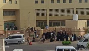 ميليشيا الانتقالي تغلق بالقوة “مستشفى عدن” وتمنع دخول المرضى
