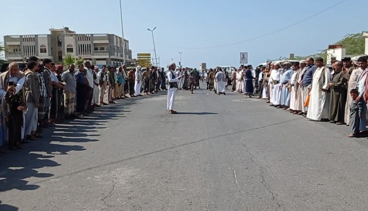 وقفات جماهيرية في الحديدة بذكرى سنوية الشهيد