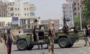 اشتباكات عنيفة بعد هجوم مباغت على ما يسمى قوات “درع الوطن” في عدن