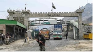 اشتباكات بين القوات الأفغانية والباكستانية وإقفال لمعبر “تورخام” الحدودي