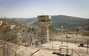 قوات الاحتلال الصهيوني تعتدي على الأسرى الأطفال في سجن “الدامون”