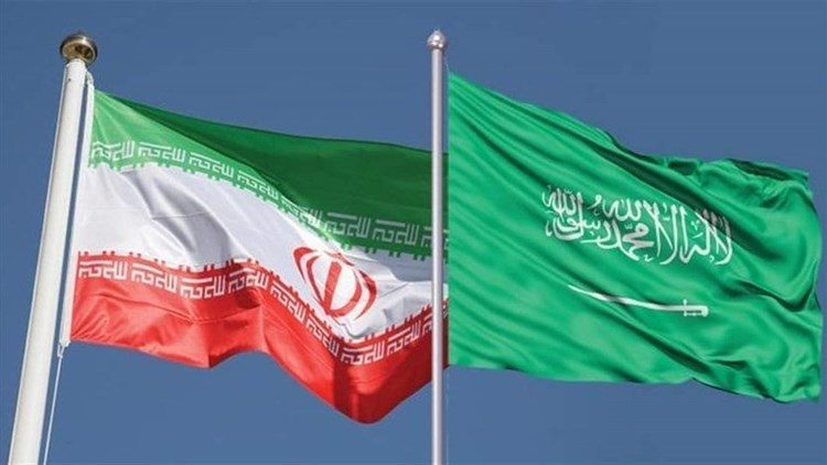العلم السعودي الإيراني