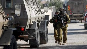 إصابة 6 فلسطينيين واعتقال والد شهيد من مخيم عقبة جبر بأريحا