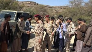 قيادات عسكرية في زيارات عيدية لتفقد أحوال المرابطين بمحور همدان بن زيد