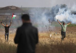 5 إصابات بينها خطيرة جراء استهداف الاحتلال مسيرة فلسطينية شرق غزة