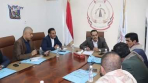 اجتماع بـ صنعاء يناقش التعاون بين مصلحة الضرائب وقطاع الدواجن المشترك