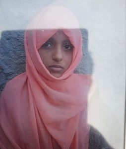 فضيحة مدوية.. قادة ألوية طارق عفاش يغتصبون طفلة في الخوخة (الأسماء+صورة)