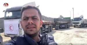 بالفيديو.. الهلال الفلسطيني يكشف عن مؤامرة قذرة ترافق شاحنات المساعدات
