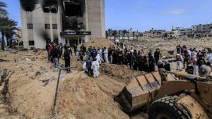أفريقيا تدعو إلى تحقيق عاجل في المقابر الجماعية بقطاع غزة