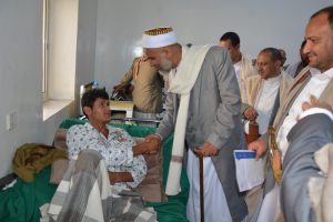 مفتي الديار اليمنية يتفقد أحوال الجرحى والمعاقين في المستشفى العسكري بصنعاء