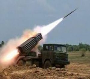 صاروخية الجيش واللجان تدك تجمعات المرتزقة في جمهوري مأرب