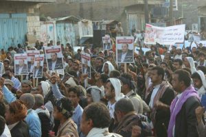 مسيرة جماهيرية بمحافظة حجة منددة باغتيال الرئيس صالح الصماد