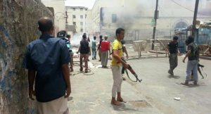 اشتباكات عنيفة غرب مدينة عدن