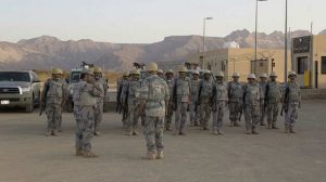 الاعلام السعودي يعلن مقتل ضابط وجنود سعوديين بنيران اسلحتهم في جيزان