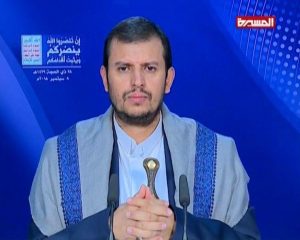 قائد الثورة يدعو إلى تحييد الإقتصاد اليمني والعملة الوطنية ويحث التجار على التعاون مع الجهات الرسمية