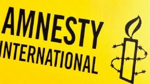 العفو الدولية تطالب بإجراء تحقيق في جريمة استهداف الأسرى في ذمار