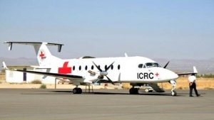 طائرة للصليب الأحمر تغادر هذه الأثناء مطار صنعاء على متنها الأسير السعودي