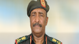 برهان السودان يناقض التحالف بشأن الانسحابات الاماراتية والسودانية من اليمن