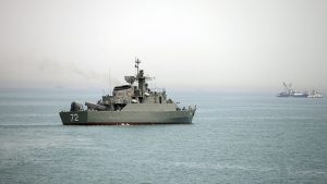 إيران تعلن ضم المدمرة “سهند” إلى أسطولها البحري وتكشف قدراتها المذهلة